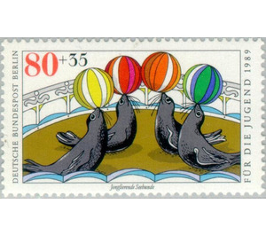 Sea-lions balancing balls - Germany / Berlin 1989